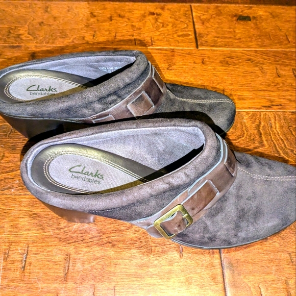 Clarks Bendables Julia Saint Mule Women's Sz 9.5 M Brown Suede Clog Heel 83379 - Picture 8 of 12